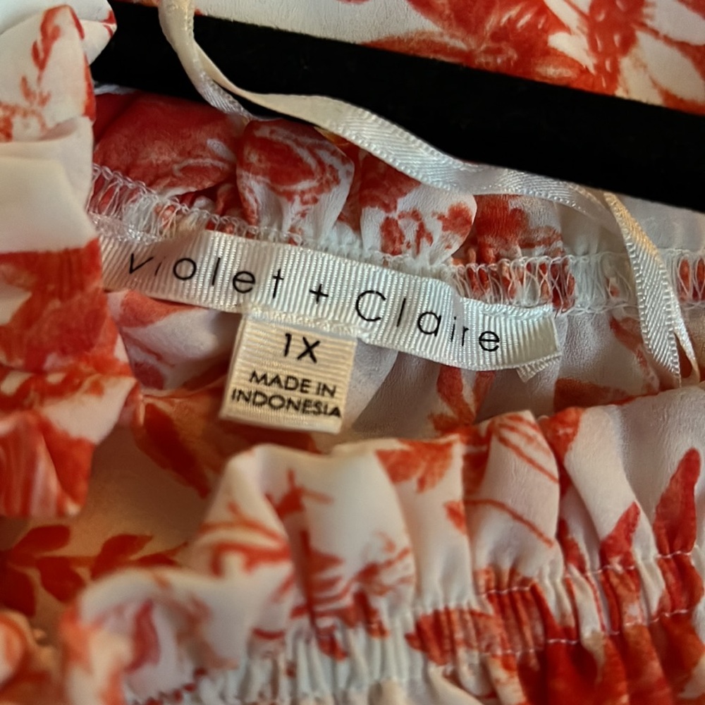 🌺 Off Shoulder Sheer, Flowy Fit Peasant Sleeve Blouse. Size 1X.  NWOT
